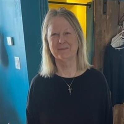 Marsha D Knoll