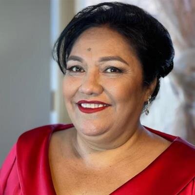 Camelia Verde Mendez