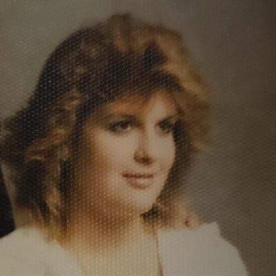 Burkholder, Laurie
