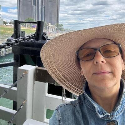 Gayle Doreen Stoops