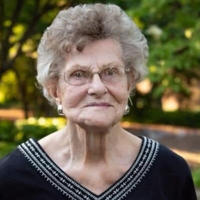 Joanne Lorraine Born