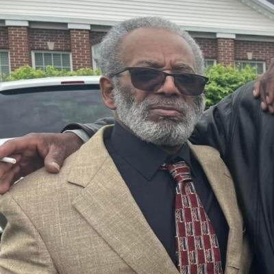 Gary D Williams