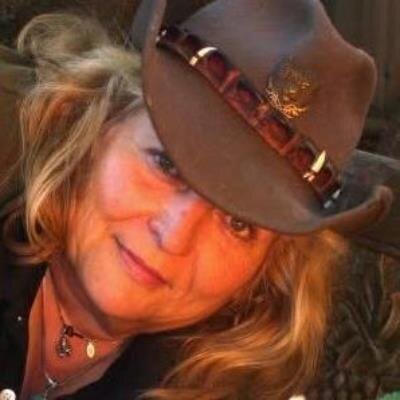 Judith (Jaye) Elizabeth Perrett