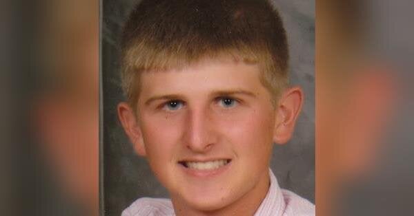 Zach Wells Obituary Visitation & Funeral Information